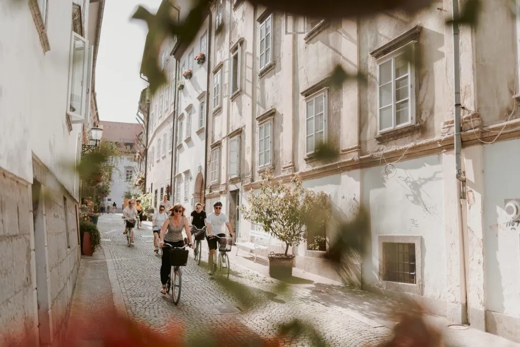 Straßen auf der Radtour durch Ljubljana 