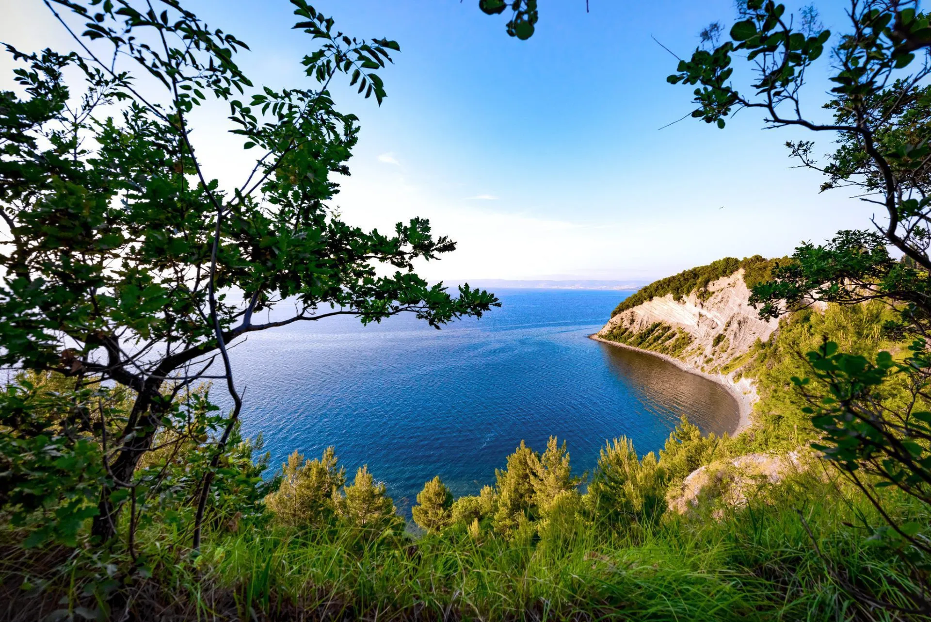 Strunjan-stranden på den slovenska kusten skalad 1